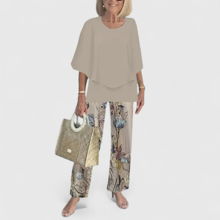 Della | The Sophisticated Two-Piece