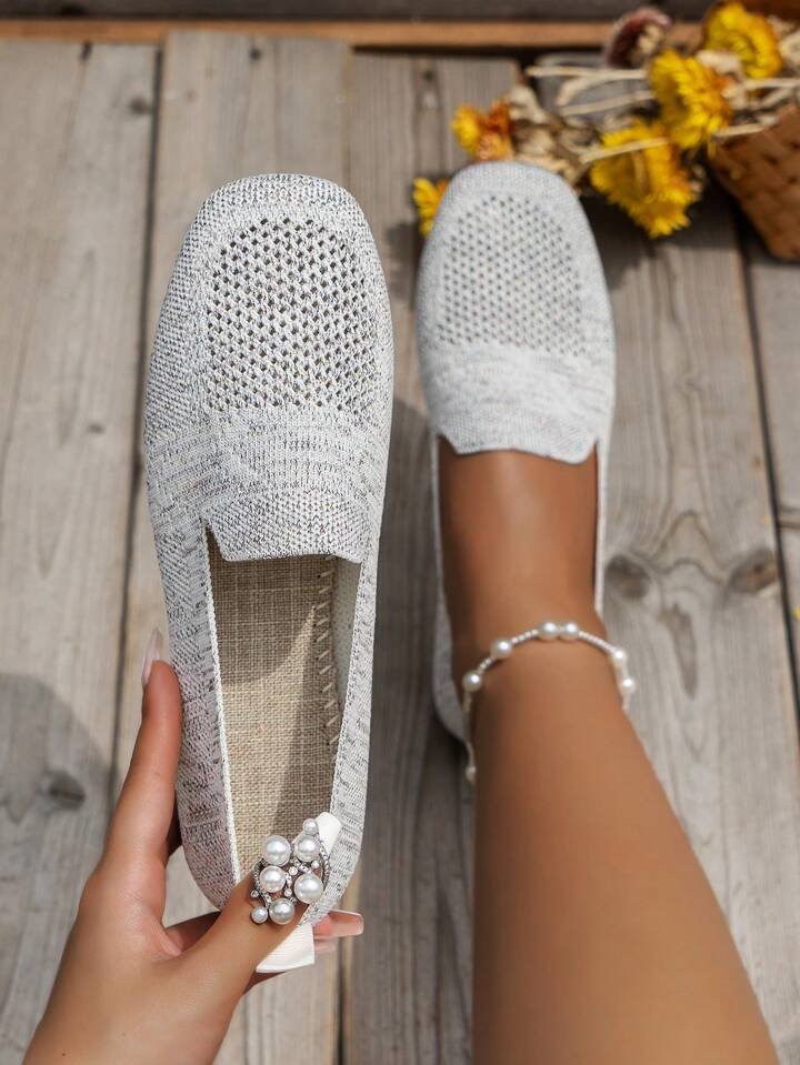 Caireann | Comfort, Support, and Vintage Style