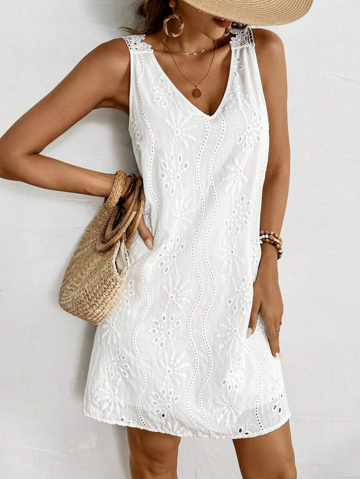 Genoveva | The Bohemian Scallop Dress