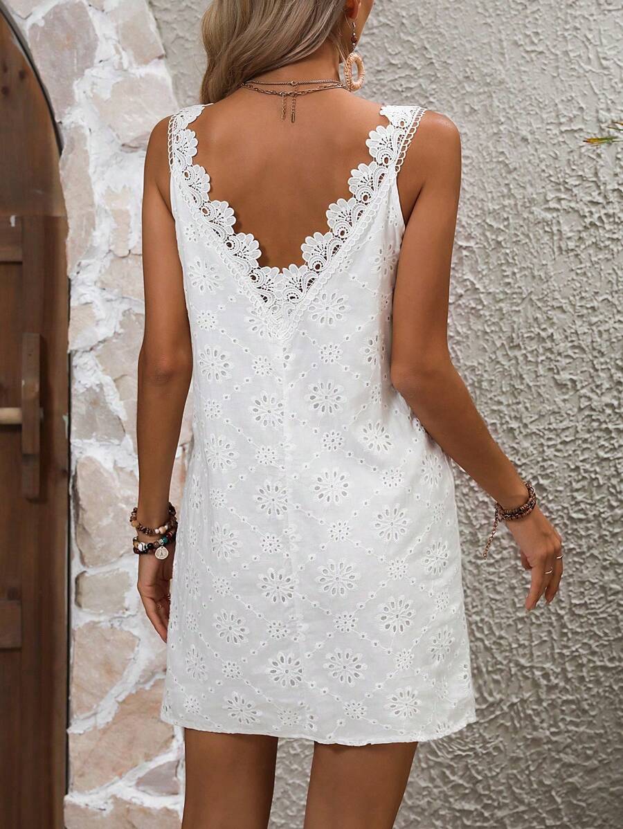 Genoveva | The Bohemian Scallop Dress