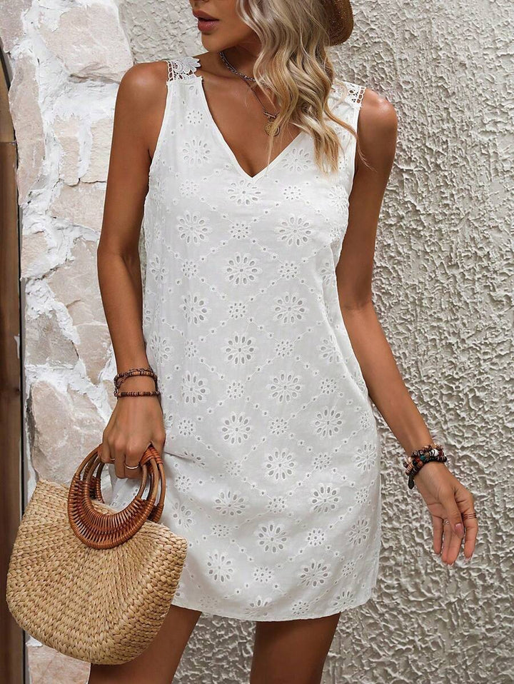 Genoveva | The Bohemian Scallop Dress