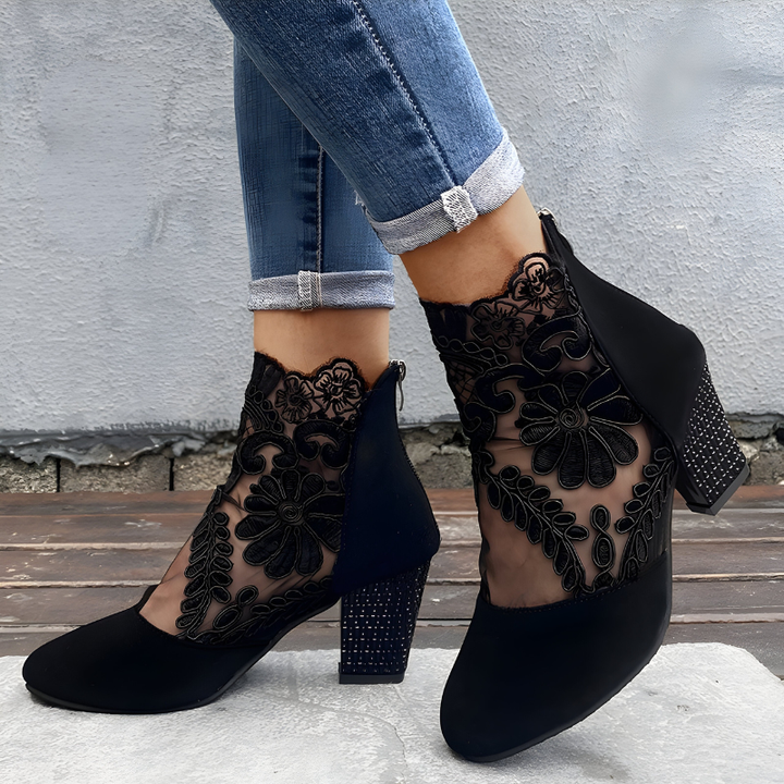 Constance | Heels That Ease the Ache