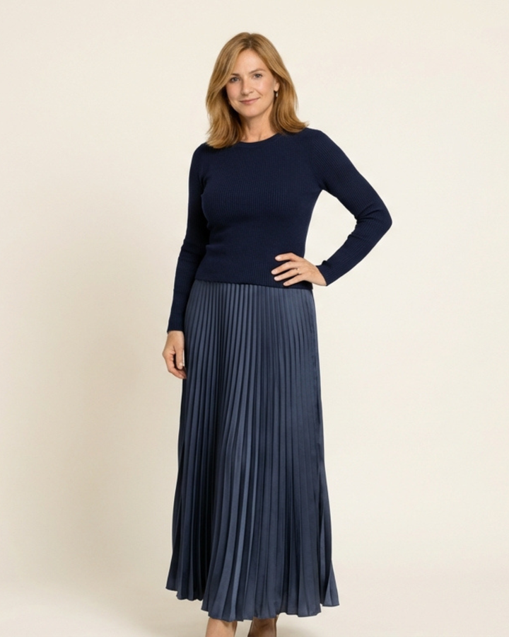 Saorla | The Long-Sleeve Pleated Maxi
