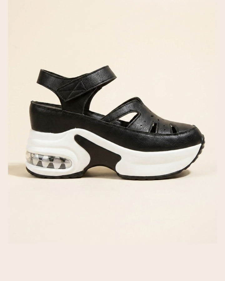 Rónnat | The Wide-Toe Orthopedic Sandal