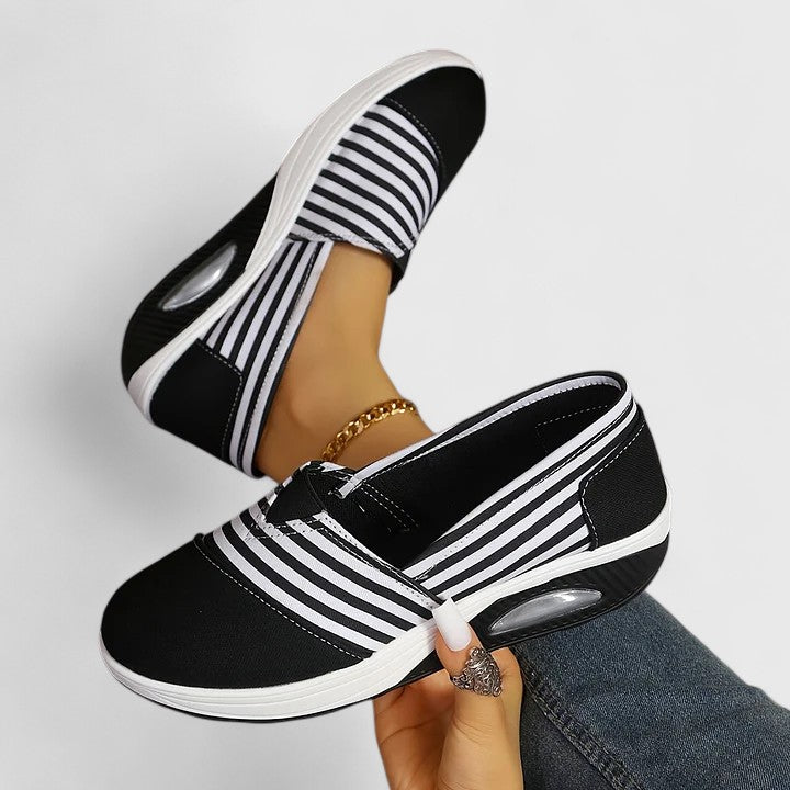 Onóra | Light Feet, Long Days