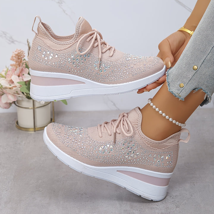 Aithbe | The Lace-Up With a Sparkle