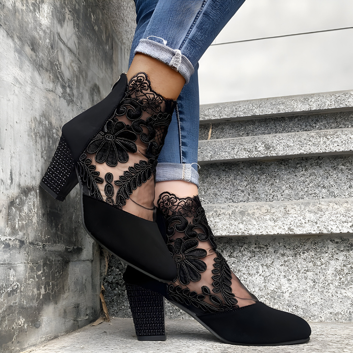 Constance | Heels That Ease the Ache