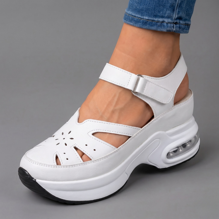 Rónnat | The Wide-Toe Orthopedic Sandal