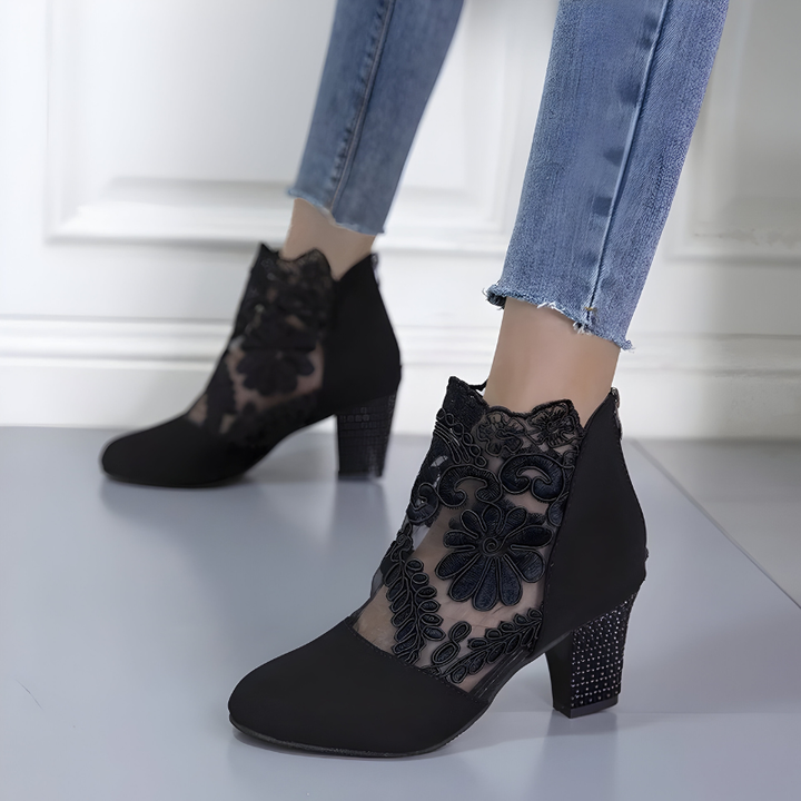 Constance | Heels That Ease the Ache