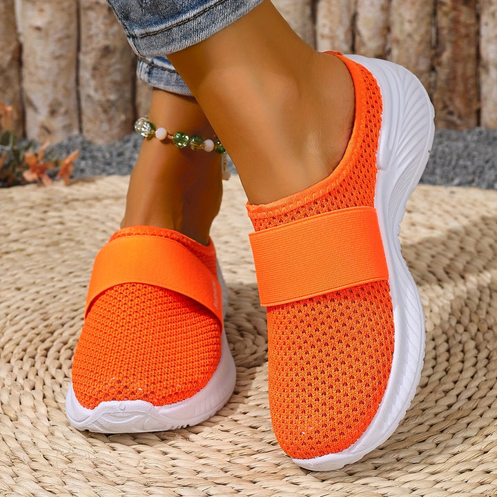 Sénait | The Summer Slip-On Made Simple
