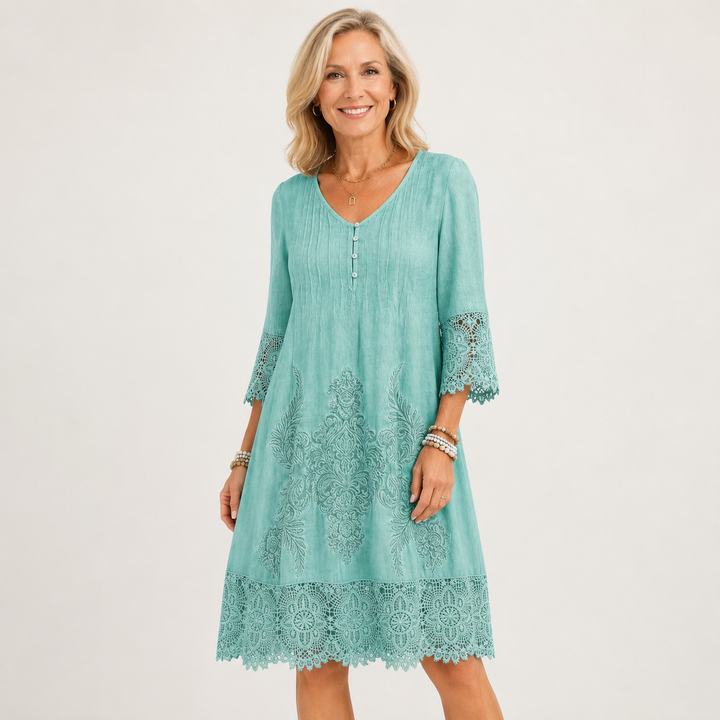 Berenice | The Vintage Lace Midi