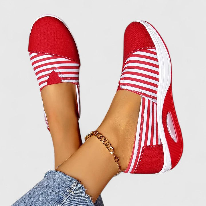 Onóra | Light Feet, Long Days