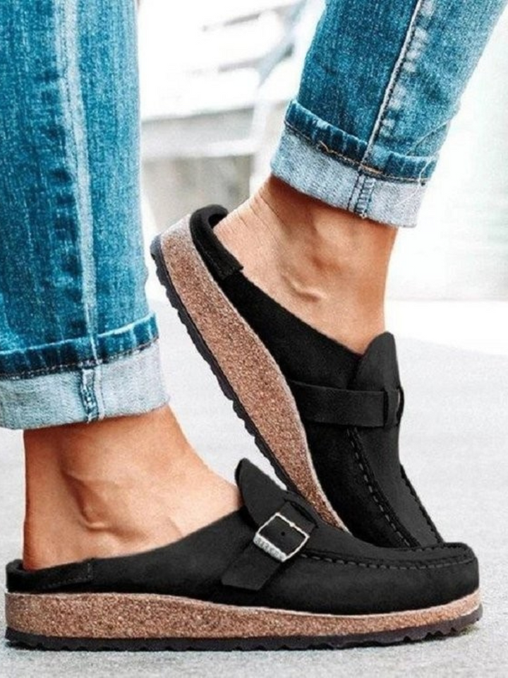 Tiarnait | The Cushioned Buckle Clog