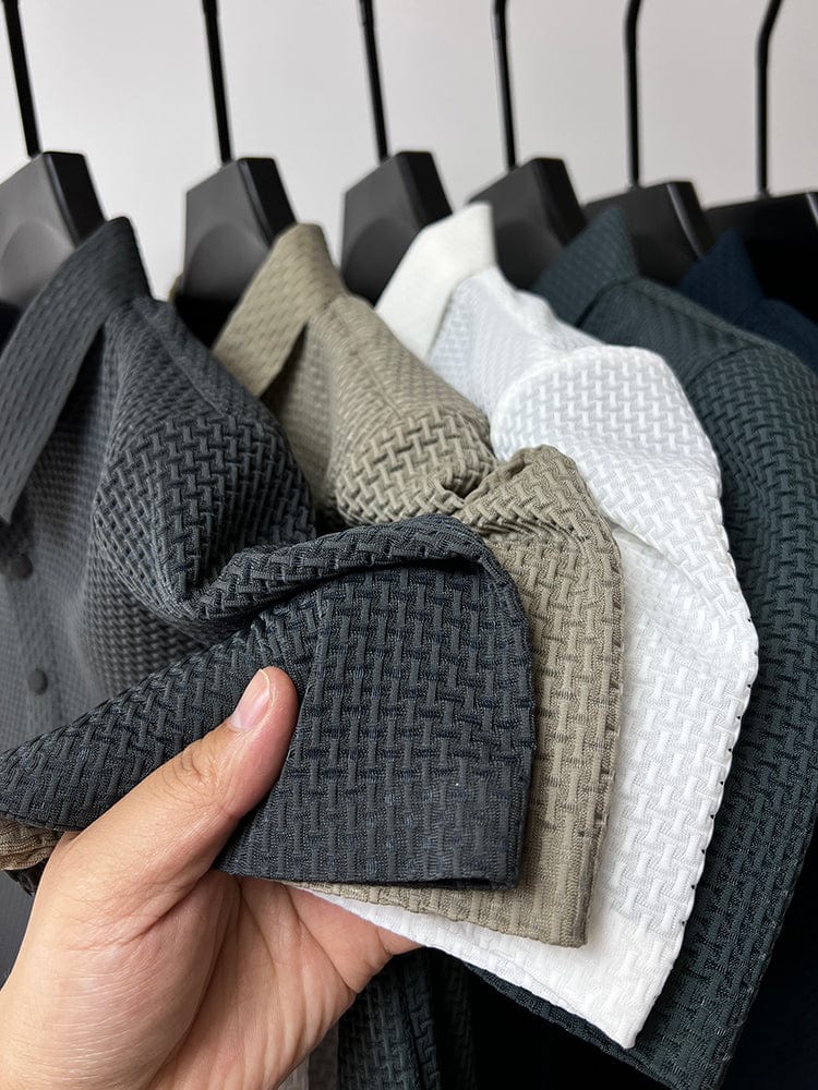 Larkin | The Modern Everyday Tee