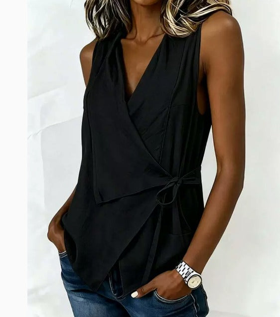 Áebgrena | The Sleeveless Blouse, Refined