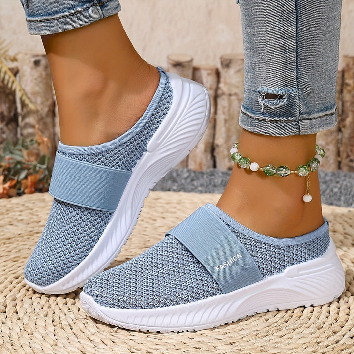 Sénait | The Summer Slip-On Made Simple