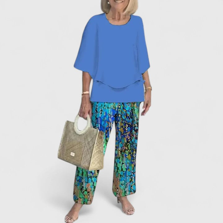 Della | The Sophisticated Two-Piece
