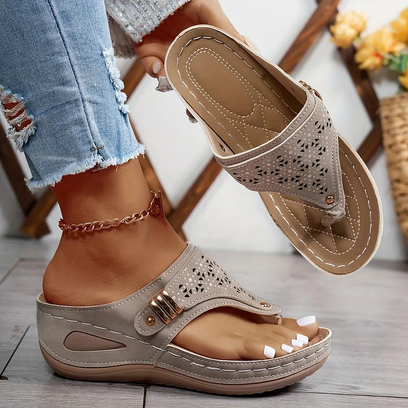 Rosetta | The Elegant Everyday Wedge