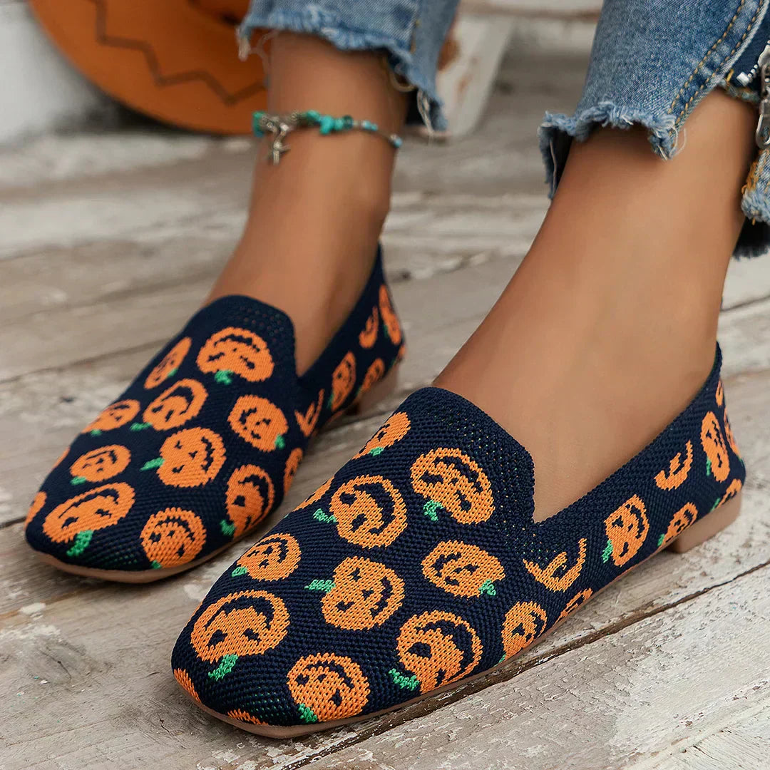 Caireann | Comfort, Support, and Vintage Style