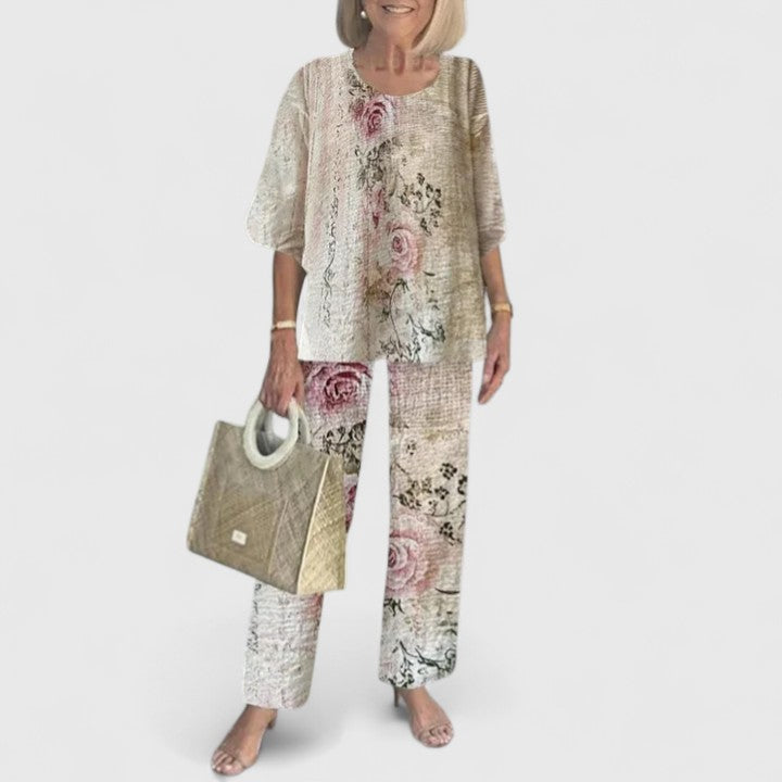 Della | The Sophisticated Two-Piece