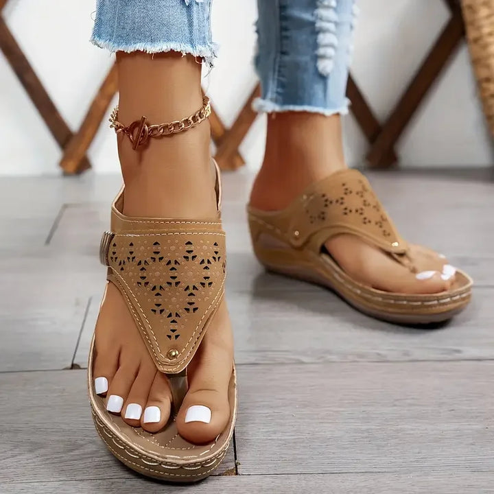 Rosetta | The Elegant Everyday Wedge