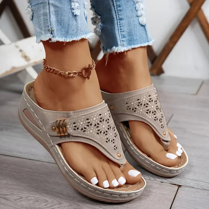 Rosetta | The Elegant Everyday Wedge