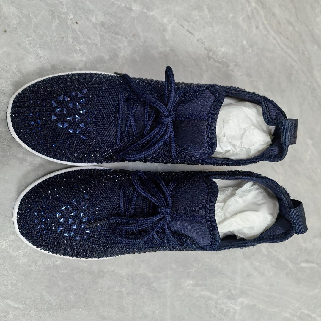 Aithbe | The Lace-Up With a Sparkle