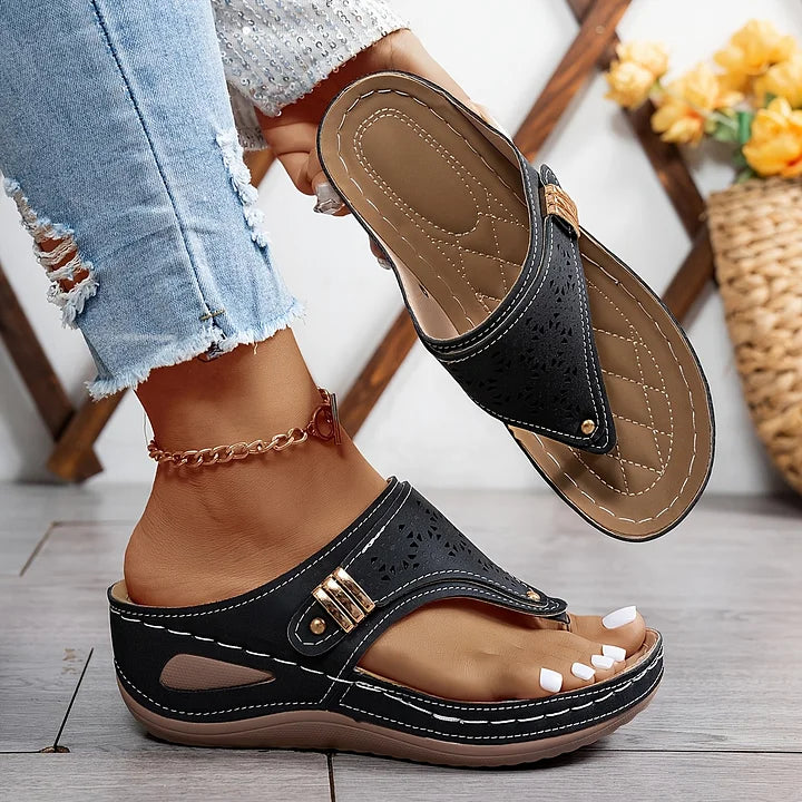 Rosetta | The Elegant Everyday Wedge