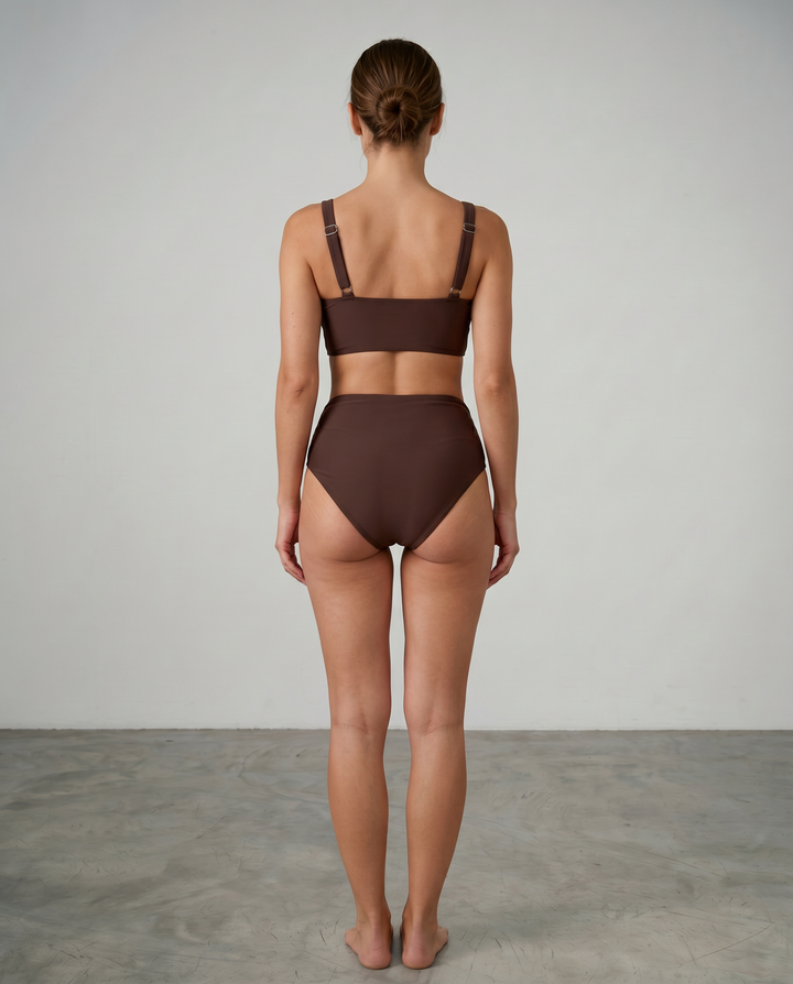 Cuimne | The Wrap Bikini That Flatters