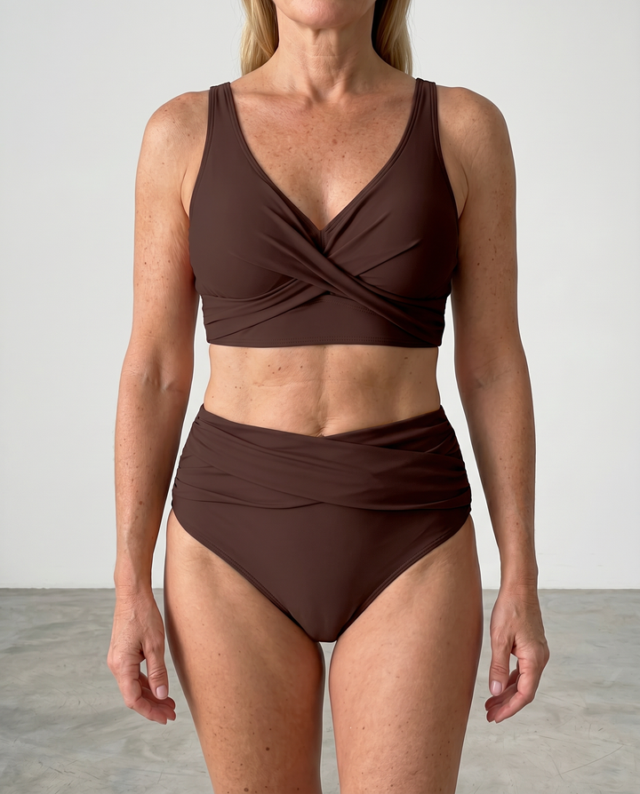 Cuimne | The Wrap Bikini That Flatters