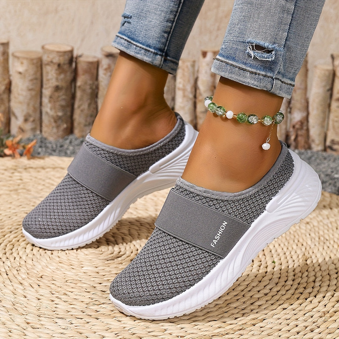 Sénait | The Summer Slip-On Made Simple