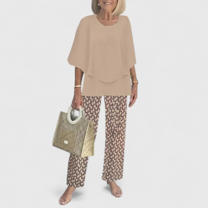 Della | The Sophisticated Two-Piece