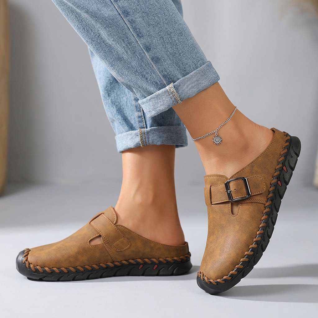 Nóinín | The Sure-Footed Walking Sandal