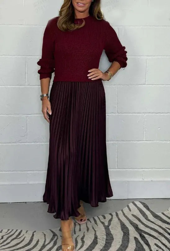 Saorla | The Long-Sleeve Pleated Maxi