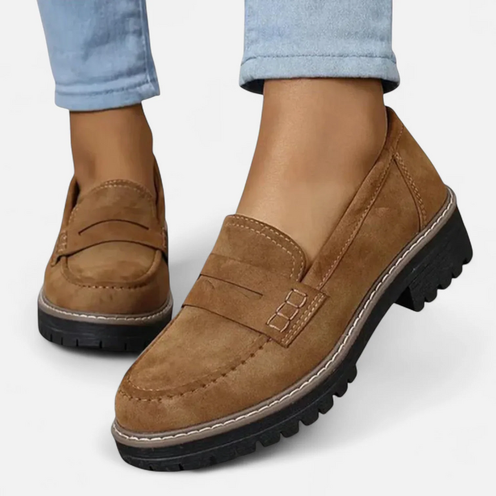 Dearbhla | Walk Farther, Stay Longer